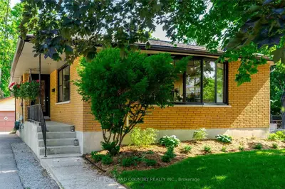 17 Melbourne Street E, Kawartha Lakes, On K9v 1x5
