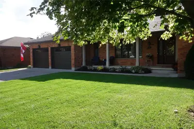 26 Alexander Avenue, Tillsonburg, On N4g 4z1