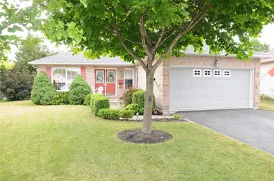 9 Cedar Court, Kawartha Lakes, On K9v 2z3