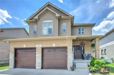 737 Spitfire Street, Woodstock, On N4t 0b1