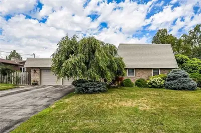 240 Douglas Street, Fort Erie, ON L2A 3X5