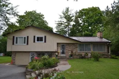 34 Queen Street, Kawartha Lakes, On K0m 1n0