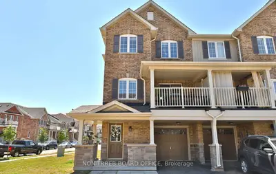 Att/Row/Townhouse in Hamilton