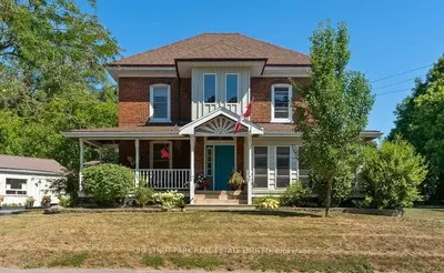 17 Stanley Street, Prince Edward County, On K0k 1g0