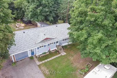 1062 Portage Road, Kawartha Lakes, On K0m 2b0