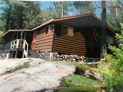 8 Four Mile Island Drive, French River, On P0m 2n0