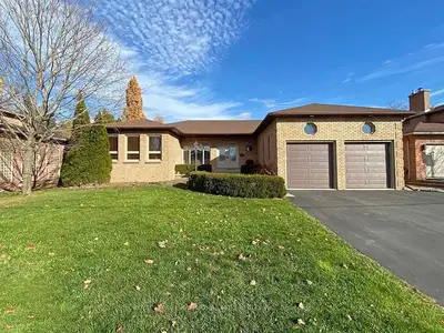 356 William Street N, Kawartha Lakes, On K9v 5v4