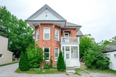 9-11 King Street E, Kawartha Lakes, On K0l 2w0