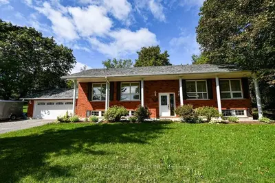 2825 Lakefield Road, Selwyn, On K9j 6x5