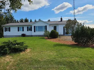 1382 South Shore Road, Greater Napanee, On K7r 3k7
