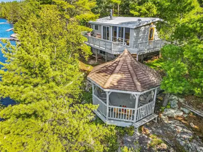 85 Lagoon Road, Georgian Bay, On P0c 1h0