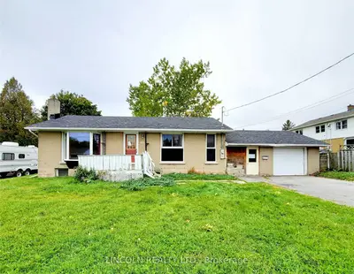 66 Loyalist Avenue, Loyalist, On K7n 1k8