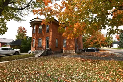 12 Melbourne Street E, Kawartha Lakes, On K9v 1x3