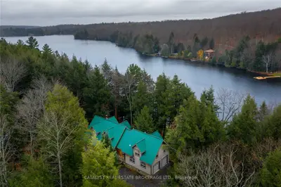1030 Truscott Place, Lake Of Bays, On P0b 1a0