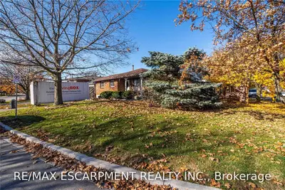 10 Woodfield Avenue, Haldimand, ON N0A 1S0