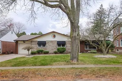 5953 Brookfield Avenue, Niagara Falls, On L2g 5r4