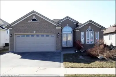 15 Jeffries, Port Hope, ON L1A 4K9