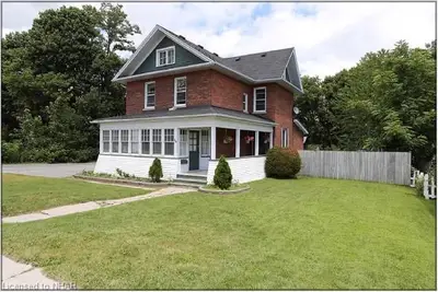29 Victoria Street N, Port Hope, ON L1A 3M4