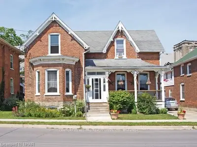 4 Paul Street, Prince Edward County, On K0k 2t0