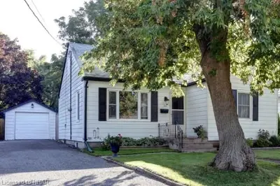 113 Elgin Street N, Port Hope, ON L1A 2L9