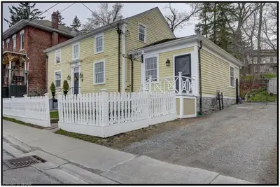 94 John Street, Port Hope, ON L1A 2Z6