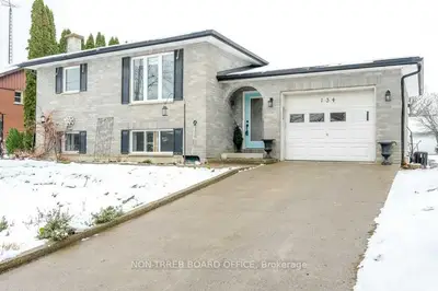 27 Cowan's Drive, Kawartha Lakes, On K0l 2w0