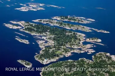D207 Bigwood Island, Parry Sound Remote Area, On P0g 1a0