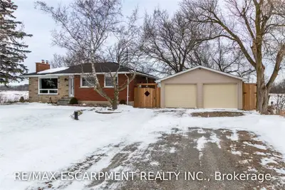 9277 Sixteen Road, West Lincoln, ON L0R 1E0