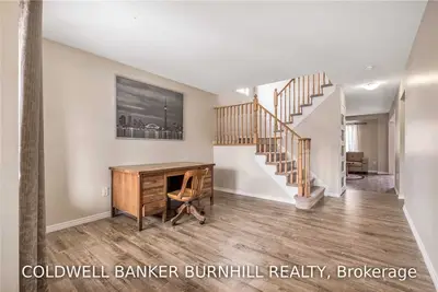 83 Warner Lane, Brantford, ON N3T 5L5