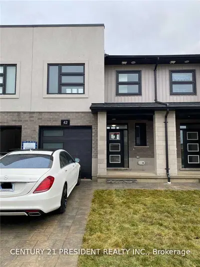 3380 Singleton Avenue 42, London South, ON N6L 0E8
