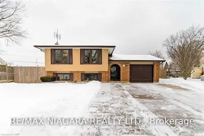 51 Royal Oak Drive, Welland, ON L3C 5W1