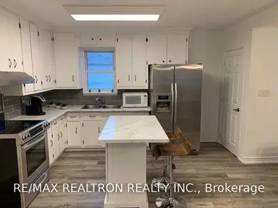 194 Collingwood Street, Sarnia, ON N7T 6N2