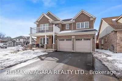 7793 Clendenning Street, Niagara Falls, ON L2G 0H2