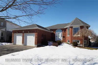 12 Suncrest Court, Cambridge, ON N1S 4Z9