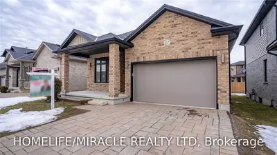 70 Tanoak Drive 17, London North, ON N6G 5R3