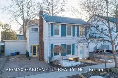 33 COURT Street, St. Catharines, ON L2R 4R5