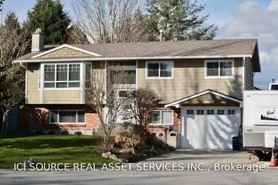 17253 61B Avenue, Out of Area, BC V3S 5M7