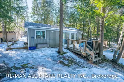 940 Steenburg Lake Road S, Tudor And Cashel, On K0l 1w0