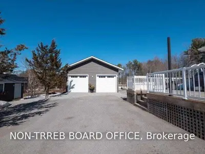 2576 Honey Harbour Road, Georgian Bay, ON P0E 1E0