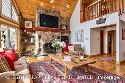 18 Saunders Road, Trent Lakes, On K0l 1j0