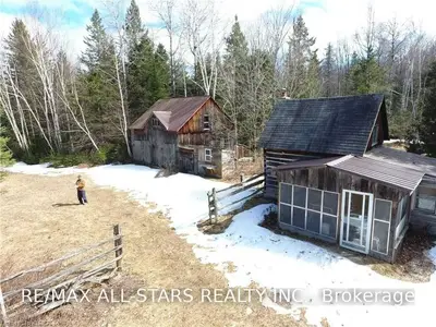 1120 LITTLE PAPINEAU LAKE Road, Hastings Highlands, ON K0L 2S0