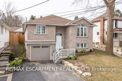 29 Forfar Street W, Haldimand, ON N3W 1J2