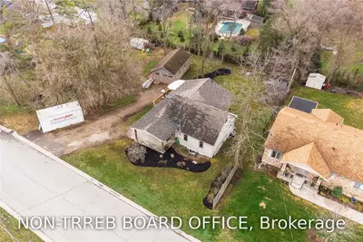14 Russell Street, Brant, ON N0E 1K0