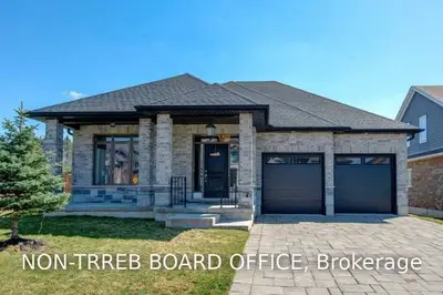 1293 Eagletrace Drive, London North, ON N6G 0K9