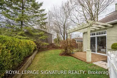 300 Island Road, Prince Edward County, On K0k 2t0