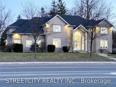 475 Upper Queens Street, London South, ON N6C 3T8
