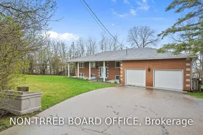 3512 County Road 3 Road, Prince Edward County, ON K0K 1L0