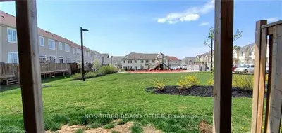 21 Diana Avenue 121, Brant, ON N3T 0G7