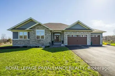 38 WOODLAND Trail, Prince Edward County, ON K8N 4Z1