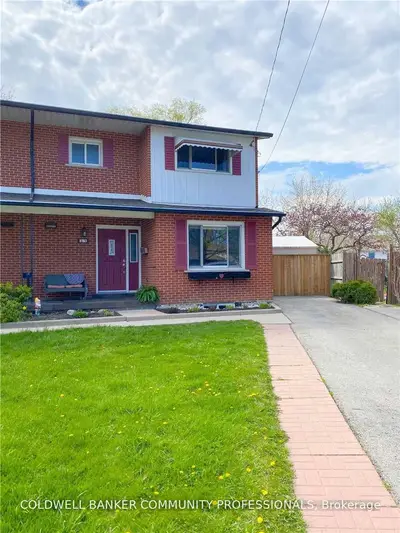 29 Rosanne Crescent, Hamilton, ON L8T 2T8